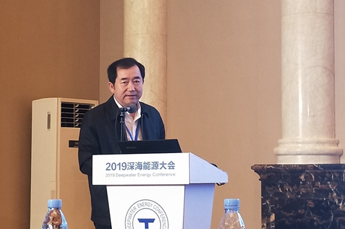 李校長.jpg